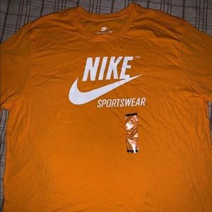 Nike Sport Wear T-Shirt Orange And White Size XL